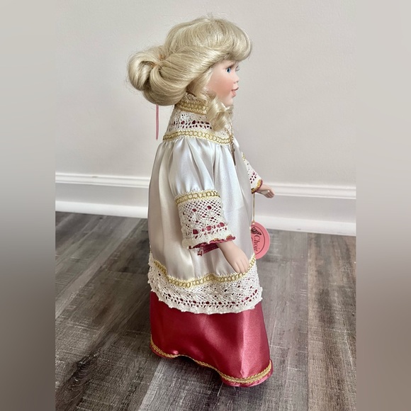 Choir Girl Porcelain Doll by Heritage Mint Collection - Picture 4 of 10